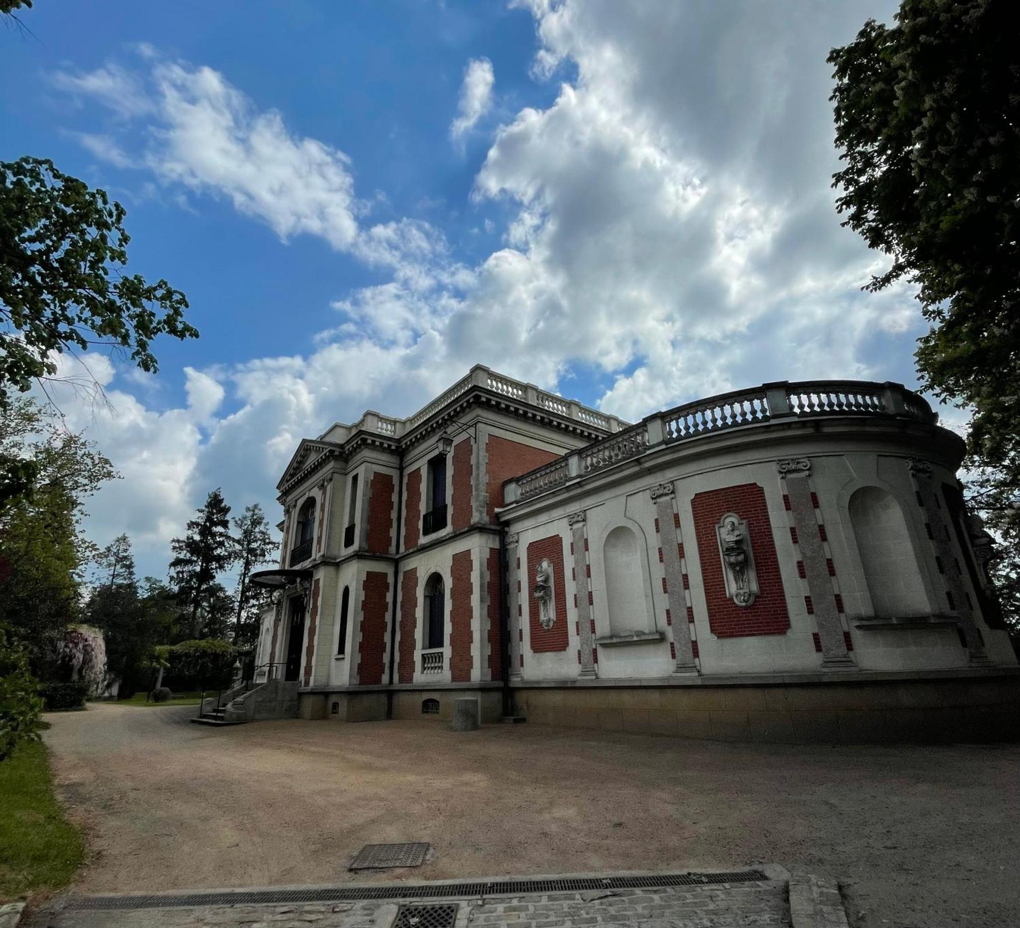 Le Troglodyte - Home Homy Montluçon Extérieur photo